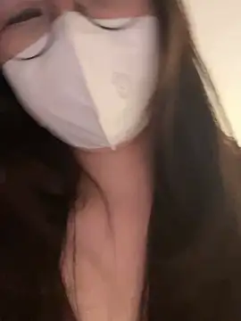 Snapshot of Onee-Chew chatting on February 28, 2026, 12:38 pm Onee-Chew online show from February 28, 2026, 12:38 pm