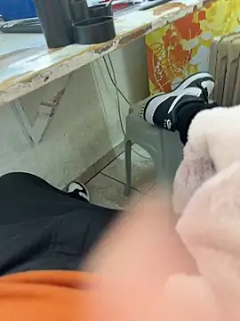 buri232 online show from March 15, 2025, 1:18 pm