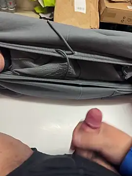 buri232 online show from December 3, 2025, 3:11 pm