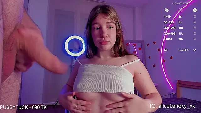 Snapshot of alicekaneky chatting on February 19, 2026, 11:34 pm alicekaneky online show from February 19, 2026, 11:34 pm