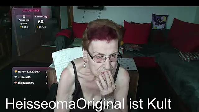 HeisseomaOriginal online show from June 7, 2026, 7:13 am