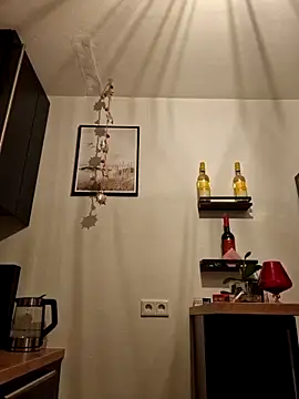 Mjn34 online show from December 2, 2025, 6:37 am