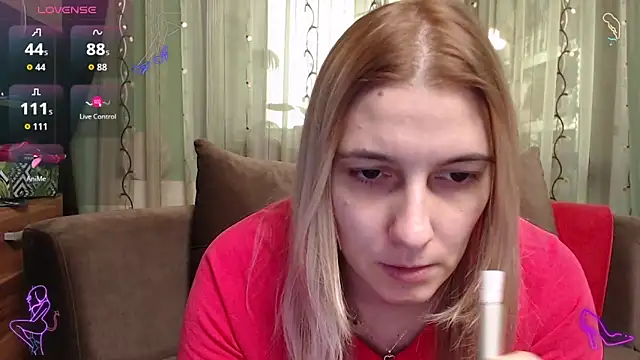 lovingfeetheels online show from November 26, 2025, 10:04 am