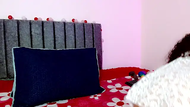 Snapshot of KendallEvolette_ chatting on March 15, 2025, 12:58 am KendallEvolette  online show from March 15, 2025, 12:58 am