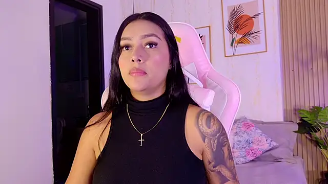 CameronCollins  online show from February 11, 2026, 7:47 pm