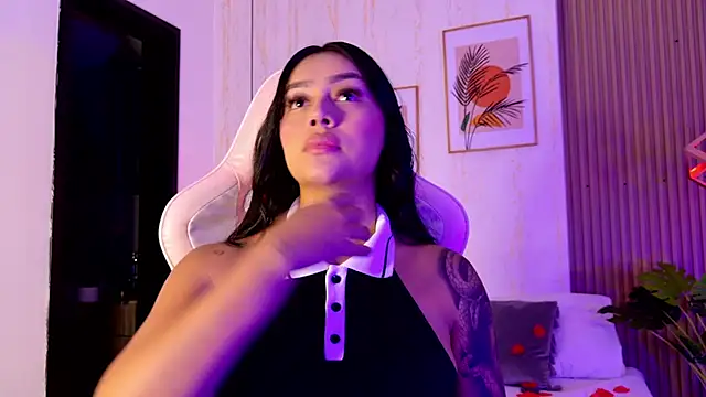 CameronCollins  online show from February 14, 2026, 7:36 pm