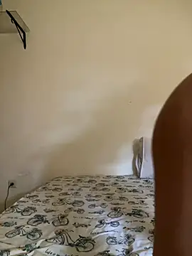 morrocoXcute online show from September 19, 2025, 3:49 pm