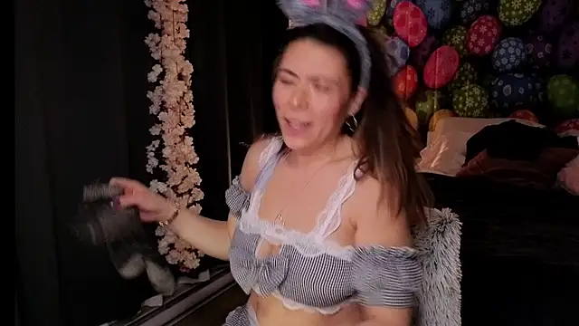 Ellie-L-Elizabeth online show from April 4, 2026, 3:24 am