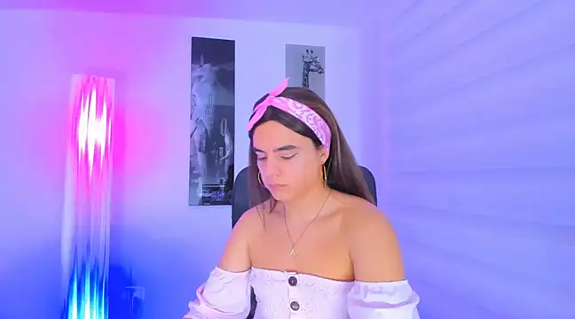 Snapshot of alask_pears0 chatting on February 3, 2025, 3:59 pm alask pears0 online show from February 3, 2025, 3:59 pm