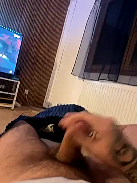 RenaudS-02 online show from January 5, 2026, 8:34 pm