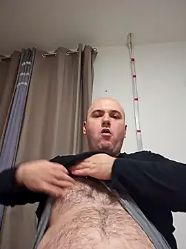 Snapshot of mario890605 chatting on January 14, 2025, 7:00 pm mario890605 online show from January 14, 2025, 7:00 pm