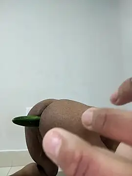 Rafael24445473 online show from November 22, 2025, 5:56 pm