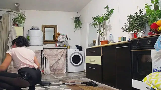 SquirtyMellissaLabia online show from February 27, 2026, 6:30 pm