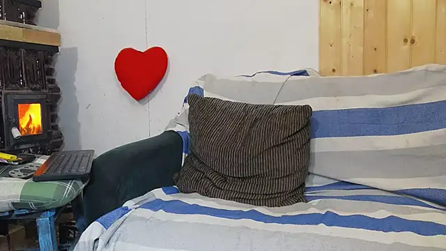 SquirtyMellissaLabia online show from February 23, 2026, 5:19 am