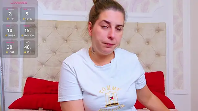 KarinaNoir online show from September 26, 2025, 4:19 am