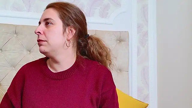 KarinaNoir online show from March 18, 2026, 4:15 am