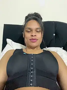  diamondpamela online show from May 18, 2026, 11:20 pm