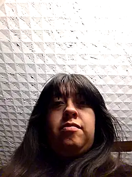 AriannaPena online show from November 24, 2025, 10:43 pm