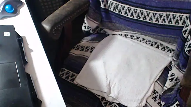 QueenDenizeAndTheCaptain online show from October 13, 2025, 3:08 am