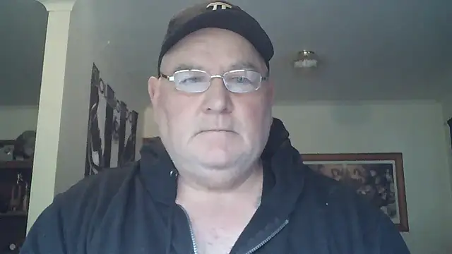 Snapshot of HOTANAL chatting on September 26, 2025, 10:49 pm HOTANAL online show from September 26, 2025, 10:49 pm