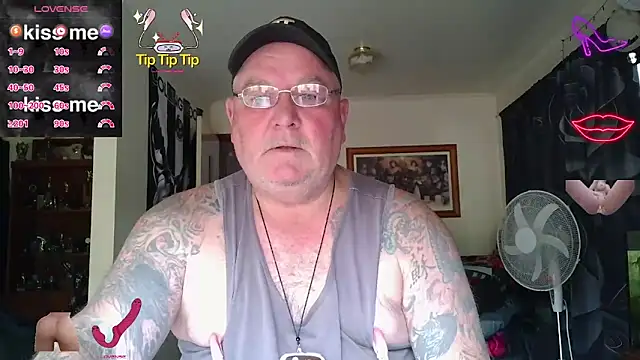 Snapshot of HOTANAL chatting on February 12, 2026, 11:15 pm HOTANAL online show from February 12, 2026, 11:15 pm