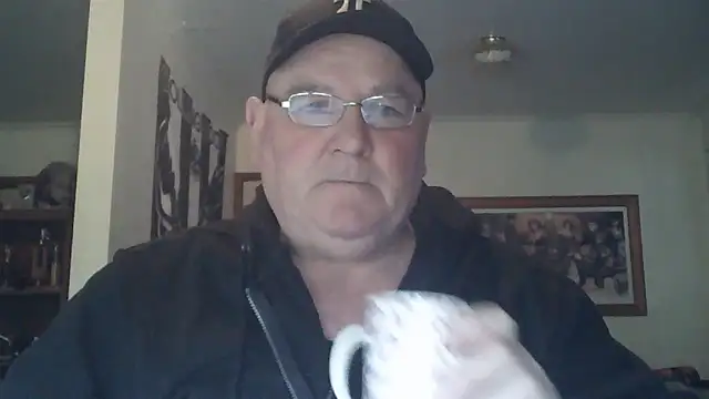 Snapshot of HOTANAL chatting on September 18, 2025, 10:13 pm HOTANAL online show from September 18, 2025, 10:13 pm