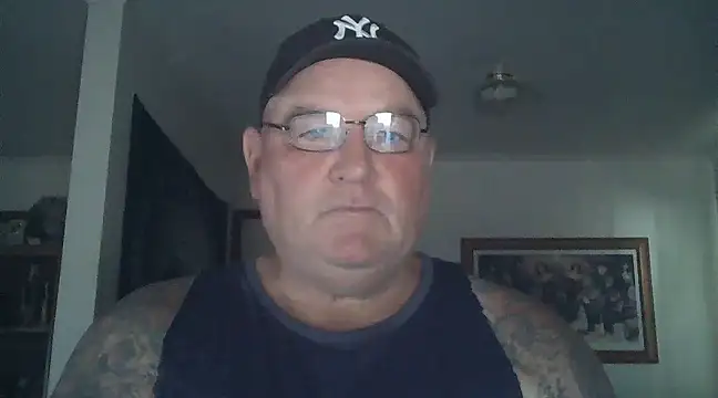 Snapshot of HOTANAL chatting on March 19, 2025, 1:43 am HOTANAL online show from March 19, 2025, 1:43 am
