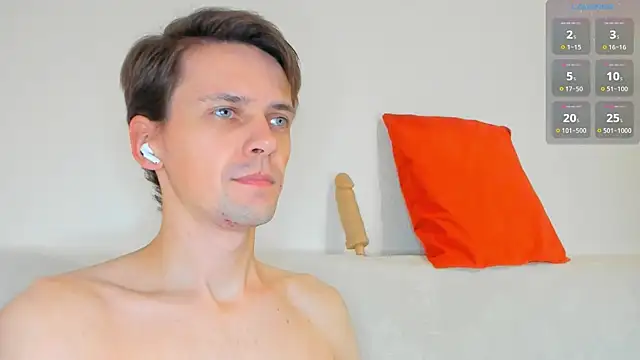 Jasper Sun online show from October 28, 2025, 9:03 pm