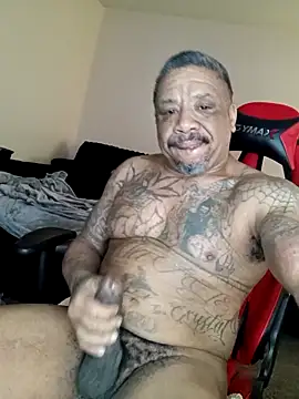 yellowwetfox online show from March 26, 2026, 5:11 pm