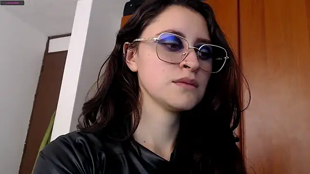 Snapshot of Juls_winter_ chatting on March 12, 2025, 7:47 pm Juls winter online show from March 12, 2025, 7:47 pm