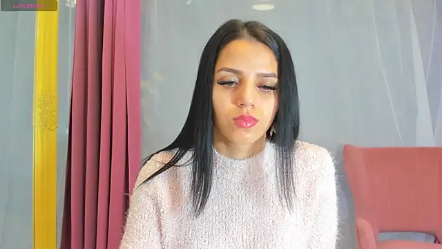 Sarabecker online show from November 27, 2025, 9:43 am