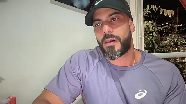 romeolovedark online show from October 28, 2025, 3:07 am