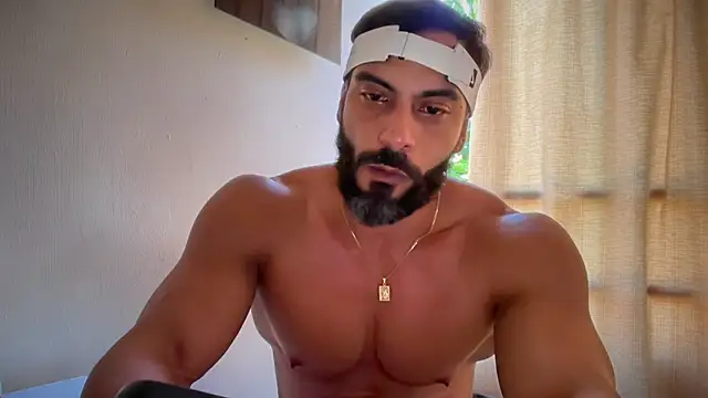 romeolovedark online show from June 11, 2026, 7:55 pm