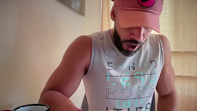 romeolovedark online show from March 13, 2026, 2:44 pm