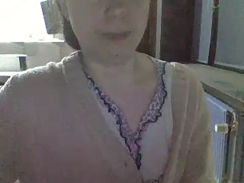 Snapshot of Moi_Lina chatting on January 29, 2025, 11:46 pm Moi Lina online show from January 29, 2025, 11:46 pm