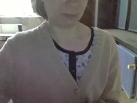 Snapshot of Moi_Lina chatting on February 2, 2025, 1:45 am Moi Lina online show from February 2, 2025, 1:45 am