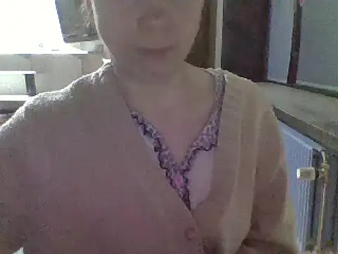Snapshot of Moi_Lina chatting on January 27, 2025, 6:41 pm Moi Lina online show from January 27, 2025, 6:41 pm