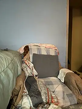 Snapshot of ChocolateBuns101 chatting on January 14, 2025, 3:53 am ChocolateBuns101 online show from January 14, 2025, 3:53 am