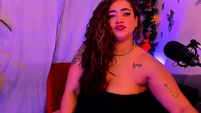 HannaMiillsxh online show from April 9, 2026, 1:39 pm