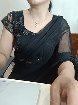 Snapshot of Chanchal--Navya chatting on May 24, 2026, 5:35 pm Chanchal--Navya online show from May 24, 2026, 5:35 pm