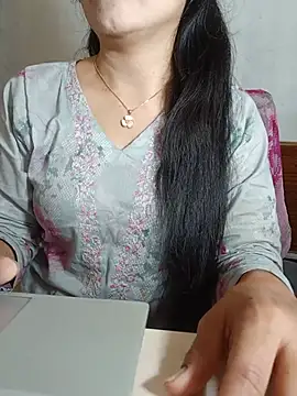 Snapshot of Chanchal--Navya chatting on June 2, 2026, 6:19 pm Chanchal--Navya online show from June 2, 2026, 6:19 pm