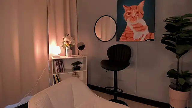 LiaPearce online show from October 21, 2025, 12:04 pm