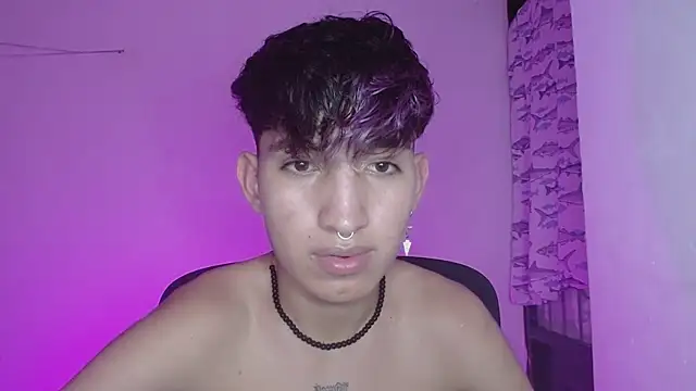 Snapshot of littlextreme chatting on February 8, 2025, 4:25 am littlextreme online show from February 8, 2025, 4:25 am