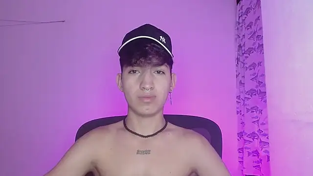 Snapshot of littlextreme chatting on February 26, 2025, 3:14 am littlextreme online show from February 26, 2025, 3:14 am