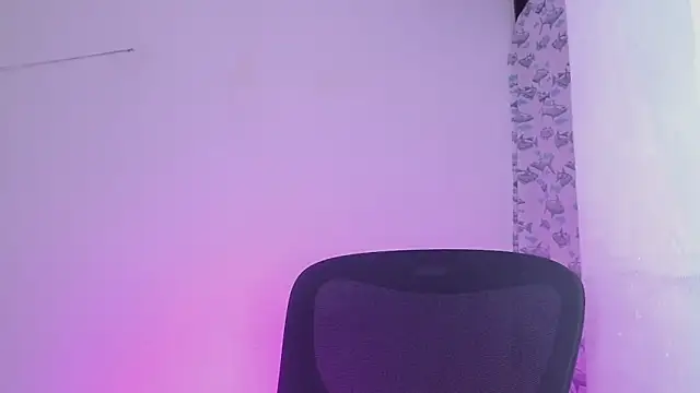 Snapshot of littlextreme chatting on February 22, 2025, 2:39 am littlextreme online show from February 22, 2025, 2:39 am