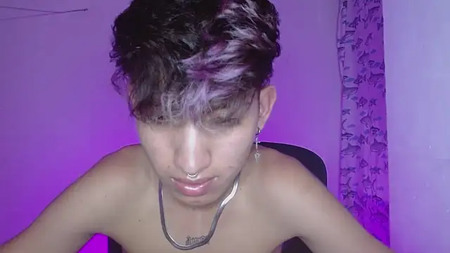 Snapshot of littlextreme chatting on February 13, 2025, 3:50 am littlextreme online show from February 13, 2025, 3:50 am