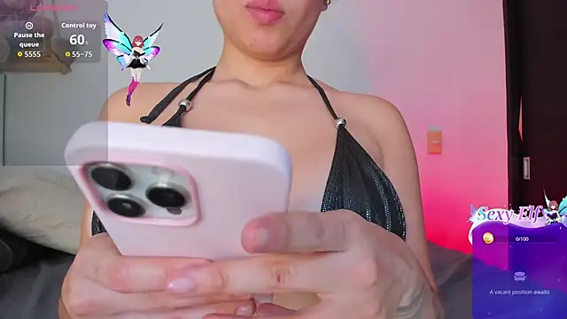 kylie sexy2000 online show from May 6, 2026, 7:07 pm