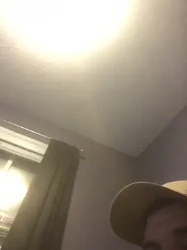 Hugetings online show from December 28, 2024, 9:20 am