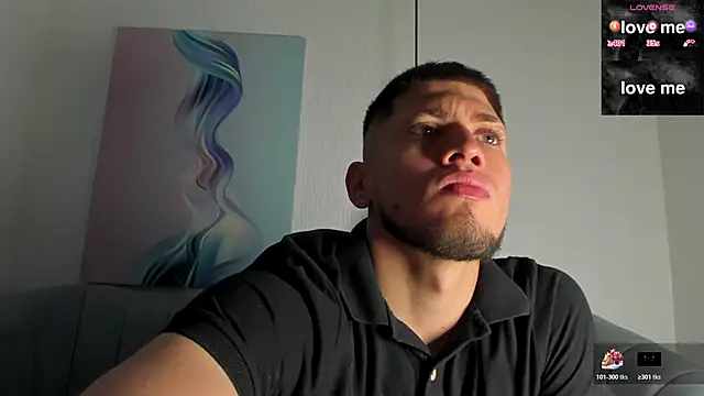 Snapshot of SebastianMaximoff chatting on October 24, 2025, 7:24 pm SebastianMaximoff online show from October 24, 2025, 7:24 pm