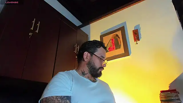 CamiloGray  online show from April 22, 2026, 3:30 pm